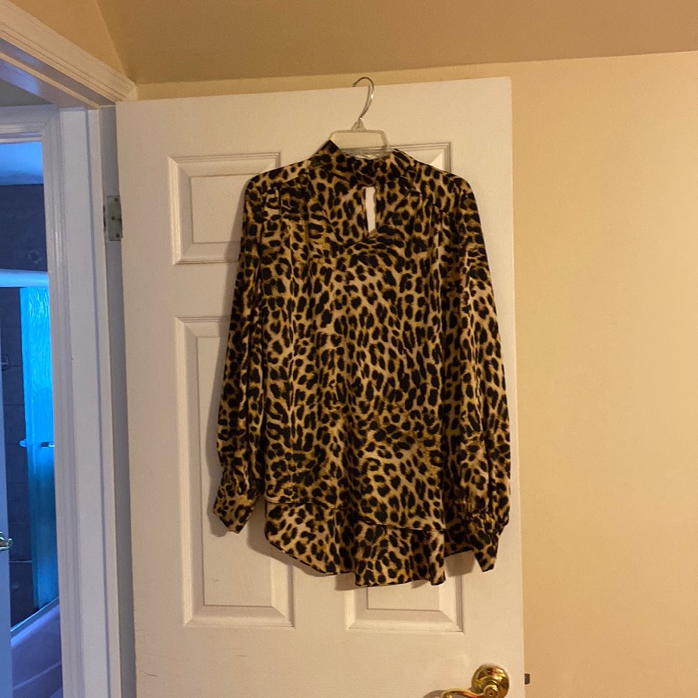 Vince Camuto leopard printed high low blouse